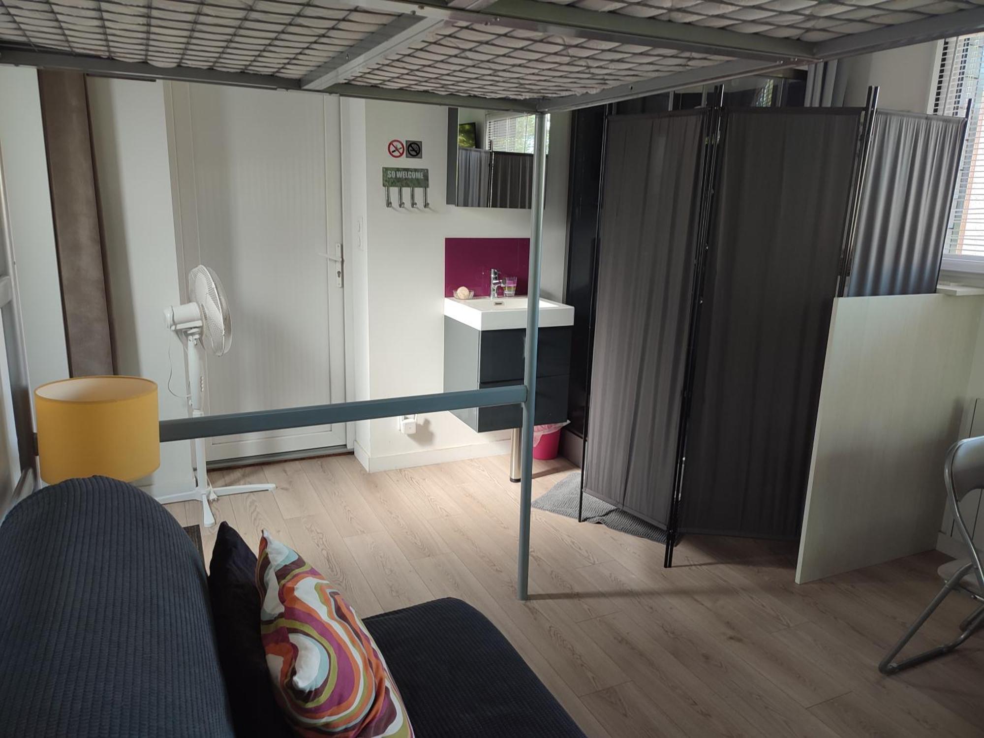 Studio Meuble 1 Piece Entierement Equipe Sans Cloisons Separatives Chavagnes-en-Paillers Dış mekan fotoğraf